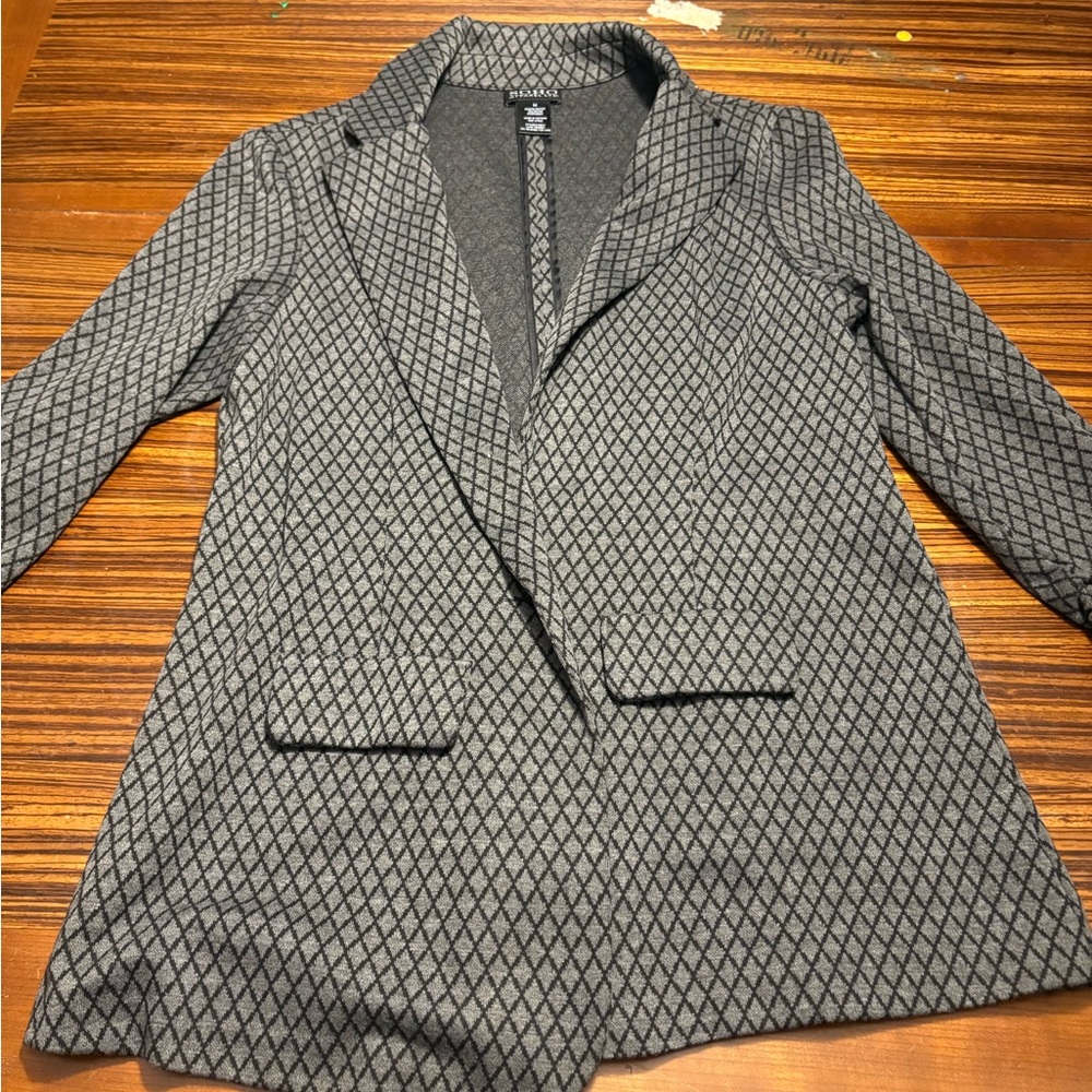 Soho Apparel Women's blazer in Black and Gray Diamond Pattern - Picture 2 of 4